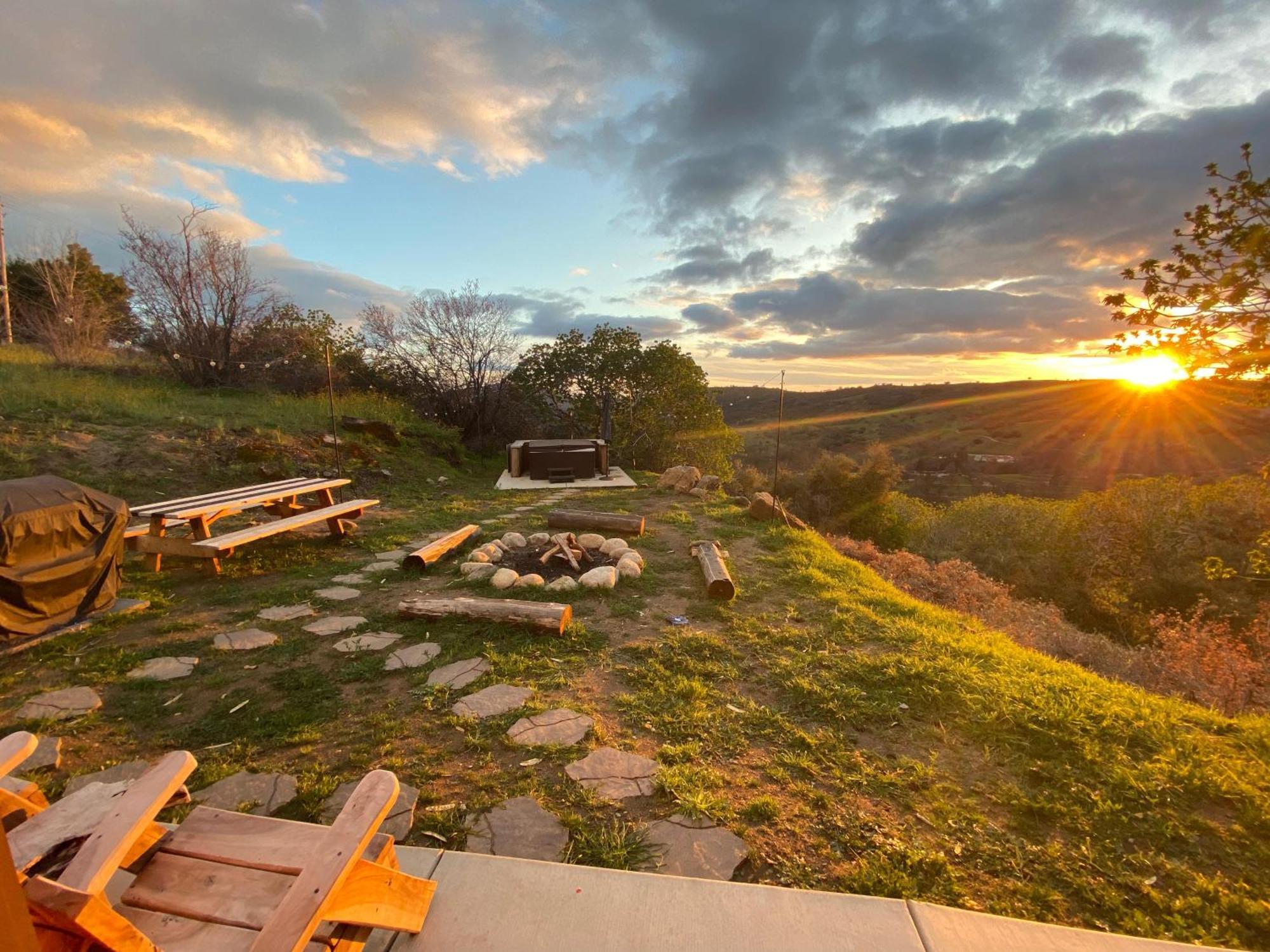 Walnut Cottage Badger ภายนอก รูปภาพ